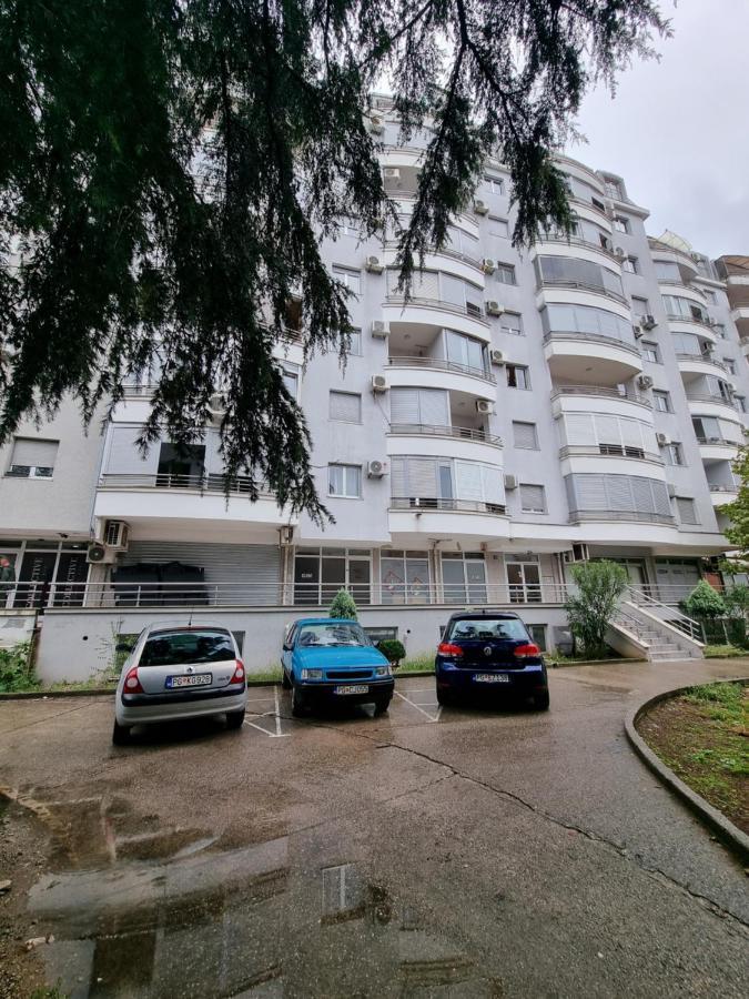 One Bedroom Centre Apartment Podgorica Exteriör bild